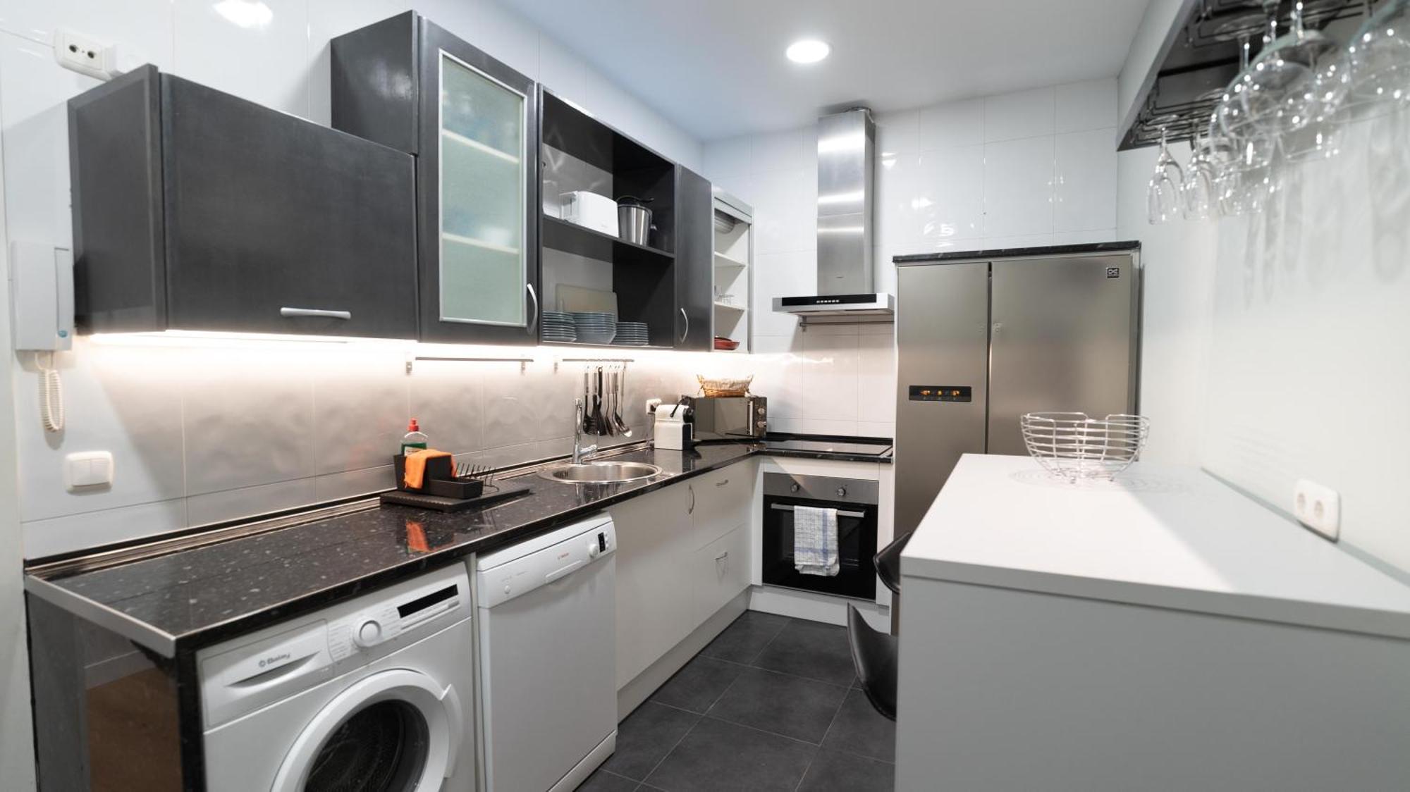 Centrico, Junto A Estacion De Bus/Tren, Y Playas Apartment San Sebastian Ngoại thất bức ảnh