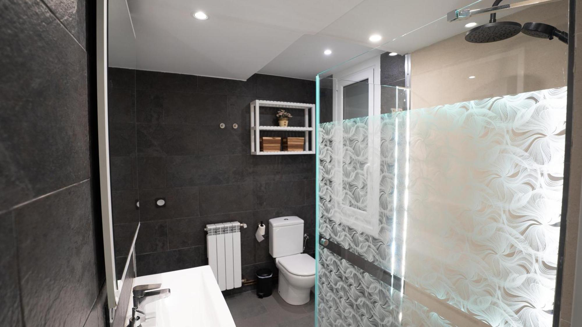 Centrico, Junto A Estacion De Bus/Tren, Y Playas Apartment San Sebastian Ngoại thất bức ảnh